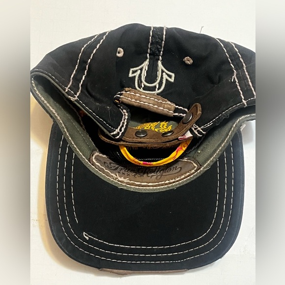 Vintage True Religion Distressed Embroidered Horseshoe Logo Cap Rare - Picture 8 of 10